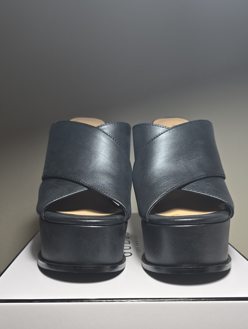 Guess Black Leather Crossband Platform Mules